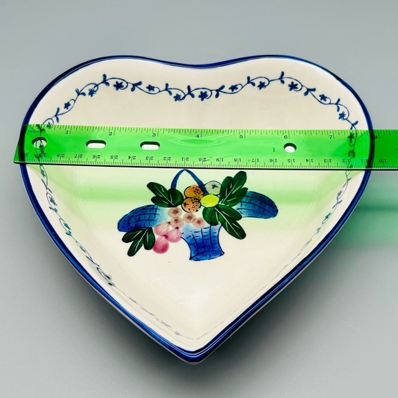 Vintage Heart Shaped Stoneware Dish With Floral Bouquet Design - Picture 5 of 7